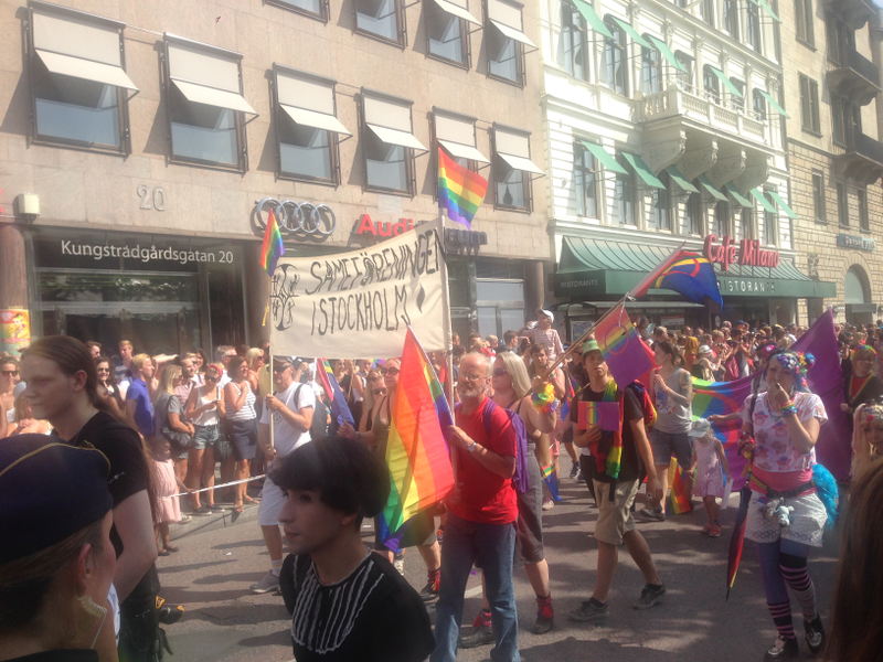 Illustration for article titled My photos from the biggest pride parade in Sweden!
